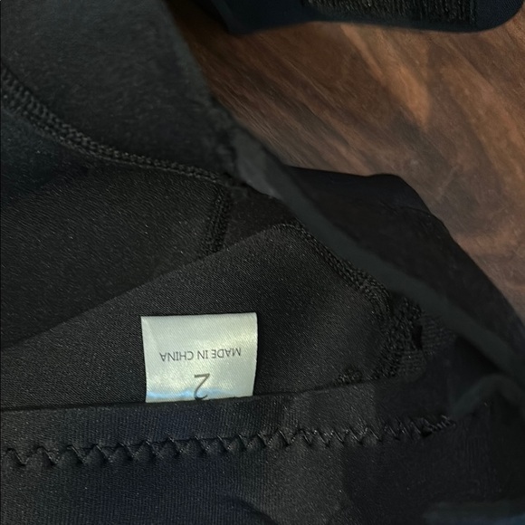 Kids Black and Red Wetsuit - Picture 10 of 13